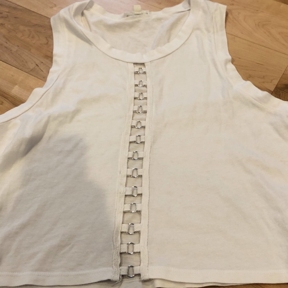 white tank